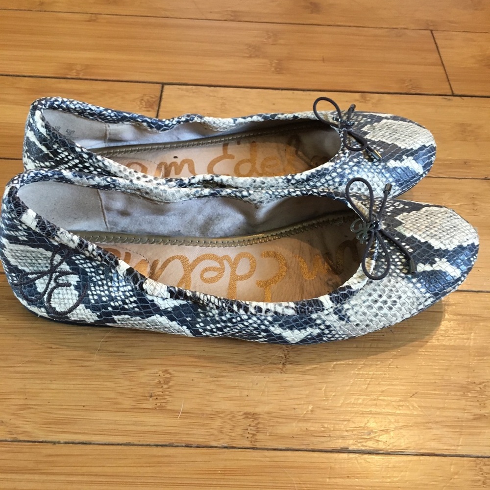 Sam Edelman snake skin flats
